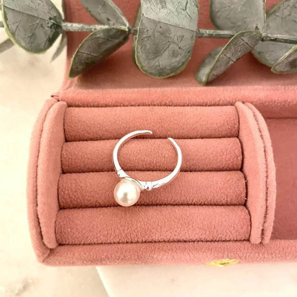 925 Sterling Silver Pearl Ring Minimalist Dainty Ring Pearl Accent Ring - Picture 5 of 9